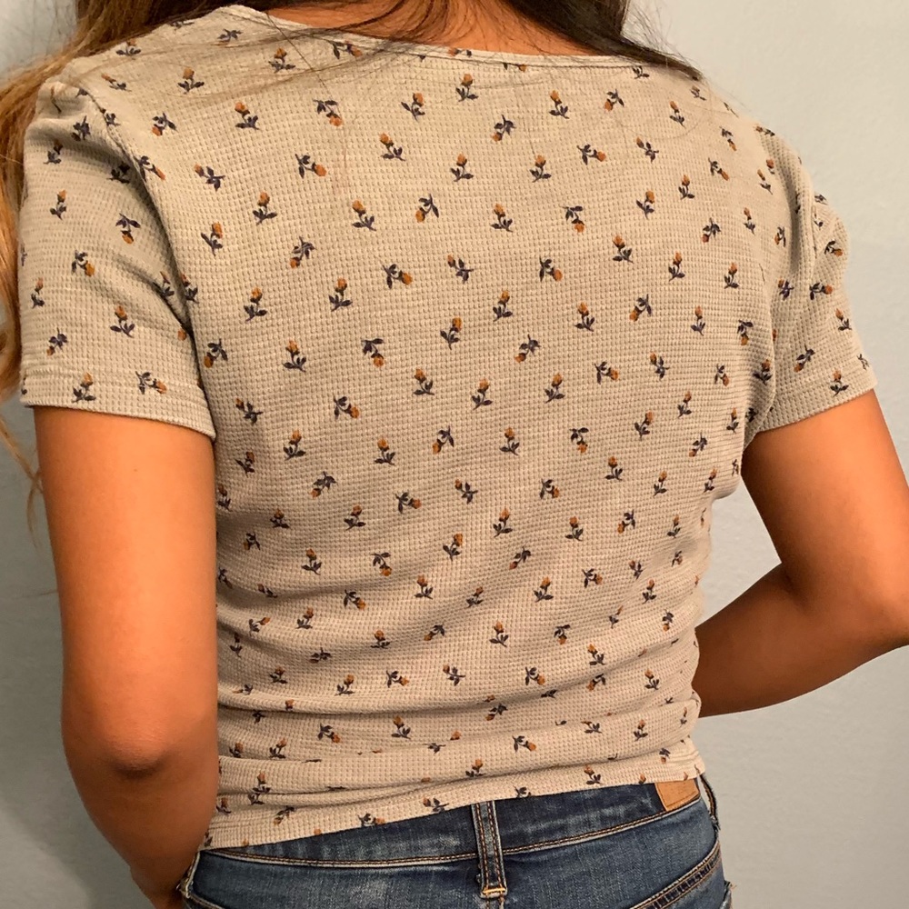 Shirt - Picture 2 of 3